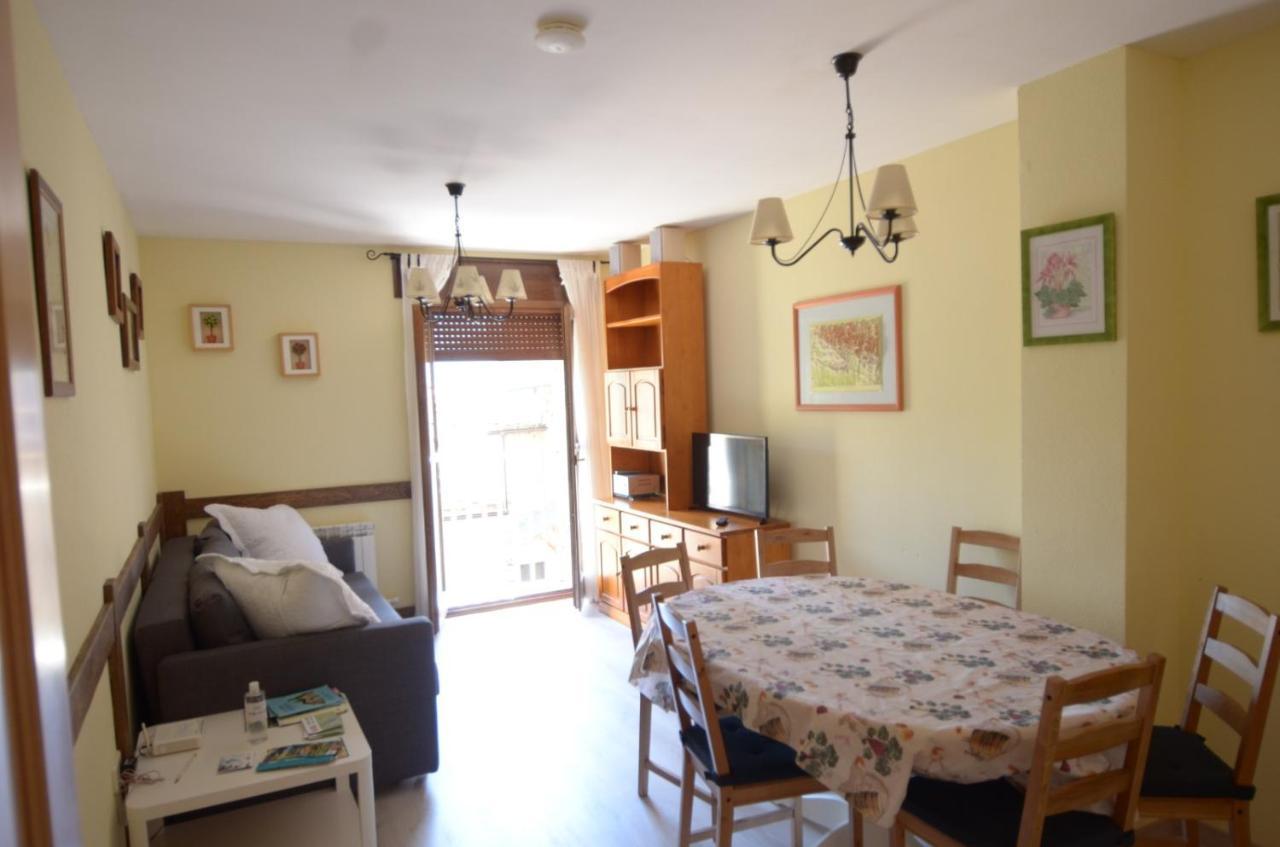Apartamento Pena Erata Lejlighed Biescas  Eksteriør billede